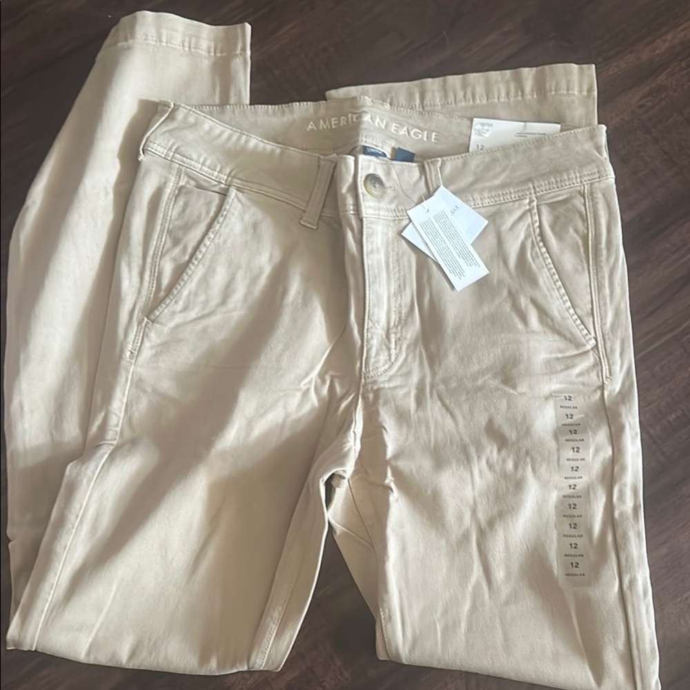 American Eagle Outfitters Tan Chinos Classic Straight-Leg